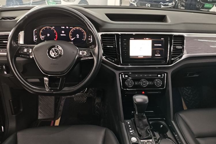 Used Volkswagen Teramont 2020 Revised Version 380TSI Four-Wheel Drive Comfort Edition Center Console