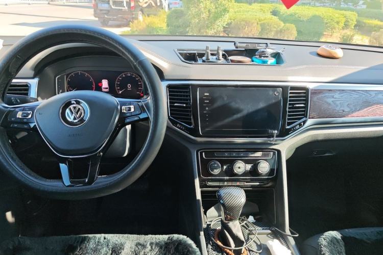 Used Volkswagen Teramont 2020 380TSI Four-Wheel Drive Comfort Edition China VI Standard Center Console