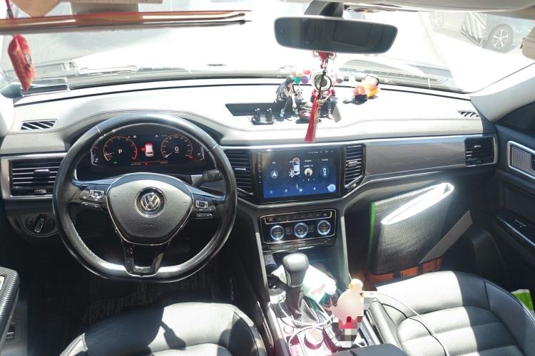 Used Volkswagen Teramont 2020 380TSI Four-Wheel Drive Luxury Version China VI Standard Center Console