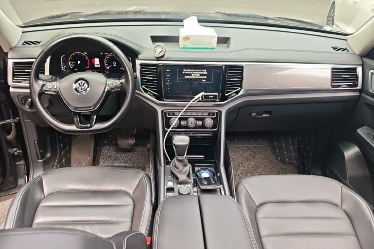 Used Volkswagen Teramont 2020 380TSI Four-Wheel Drive Luxury Version China VI Standard Center Console