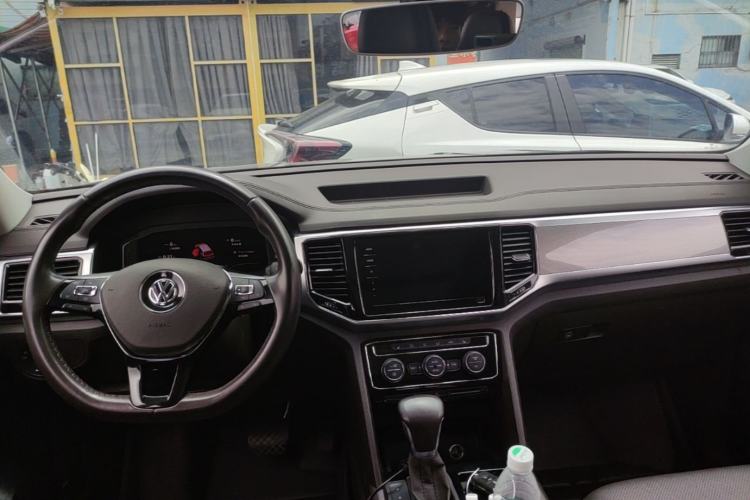 Used Volkswagen Teramont 2020 380TSI Four-Wheel Drive Luxury Version China VI Standard Center Console