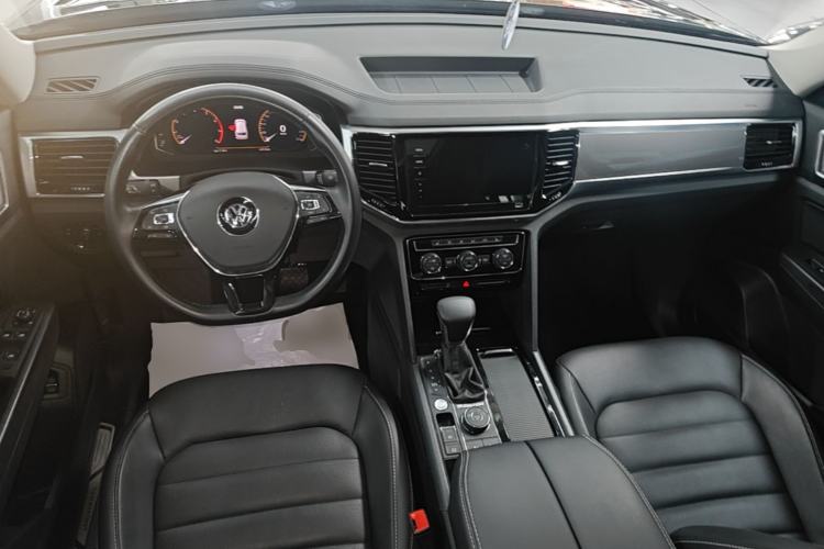 Used Volkswagen Teramont 2020 Revised Version 380TSI Four-Wheel Drive Luxury Edition Center Console
