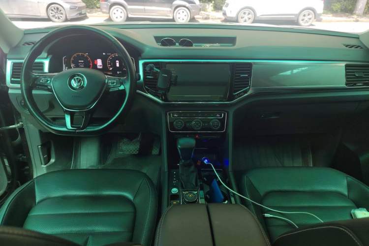 Used Volkswagen Teramont 2020 380TSI Four-Wheel Drive Luxury Version China VI Standard Center Console