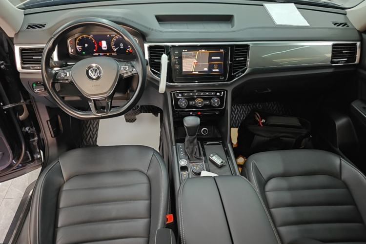 Used Volkswagen Teramont 2020 380TSI Four-Wheel Drive Luxury Version China VI Standard Center Console