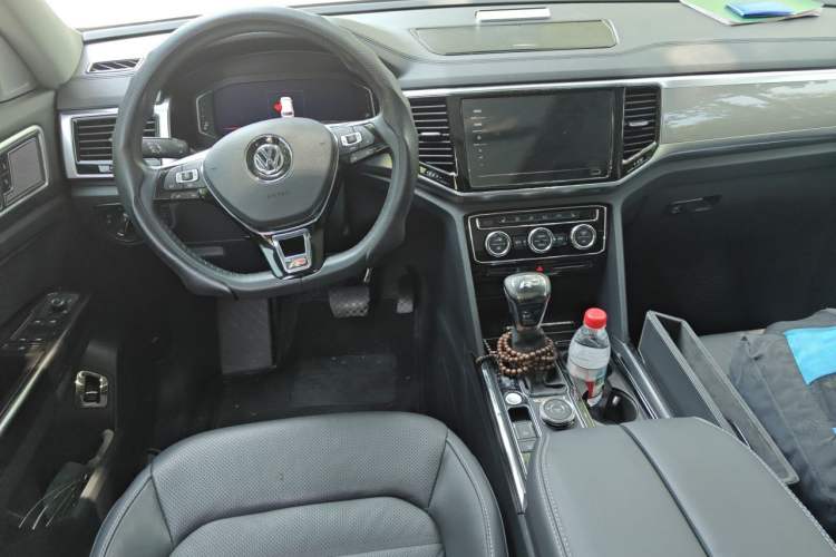 Used Volkswagen Teramont 2020 380TSI Four-Wheel Drive Luxury Version China VI Standard Center Console