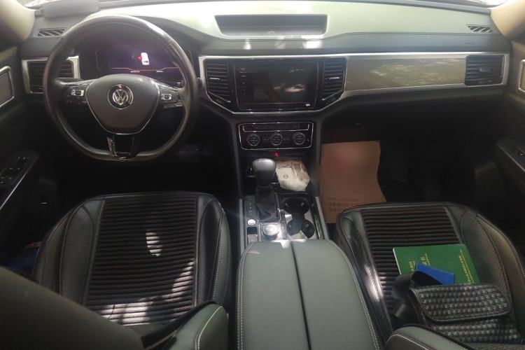 Used Volkswagen Teramont 2020 380TSI Four-Wheel Drive Luxury Version China VI Standard Center Console