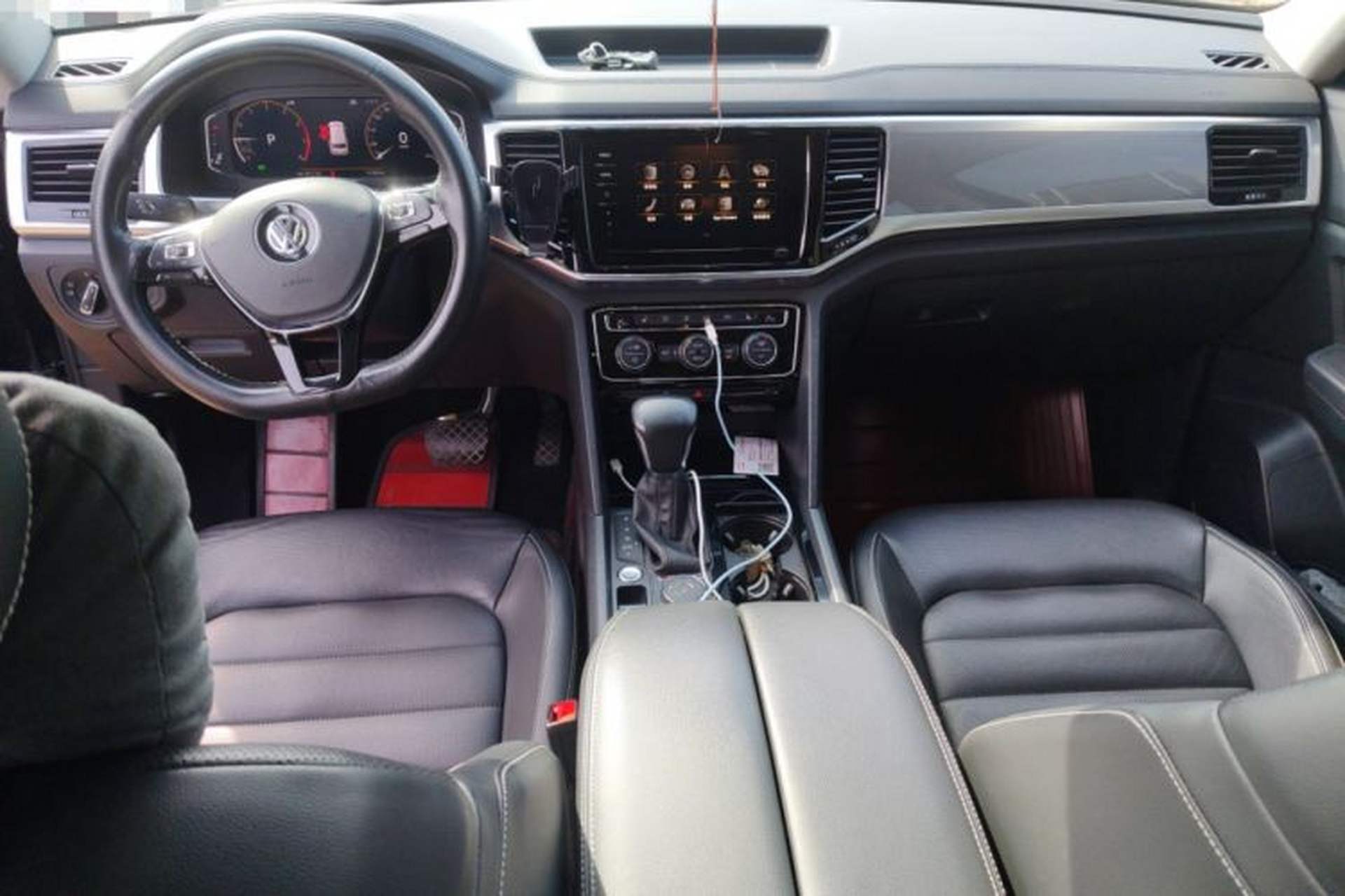 Used Volkswagen Teramont 2020 380TSI Four-Wheel Drive Luxury Version China VI Standard Center Console