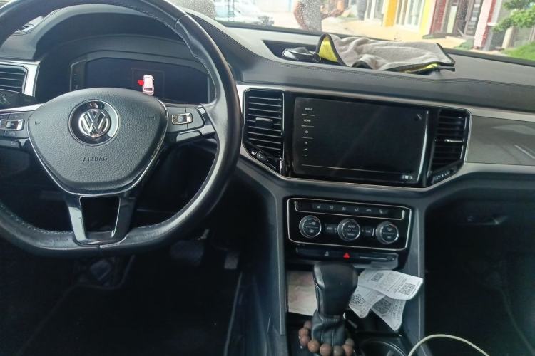 Used Volkswagen Teramont 2020 380TSI Four-Wheel Drive Luxury Version China VI Standard Center Console