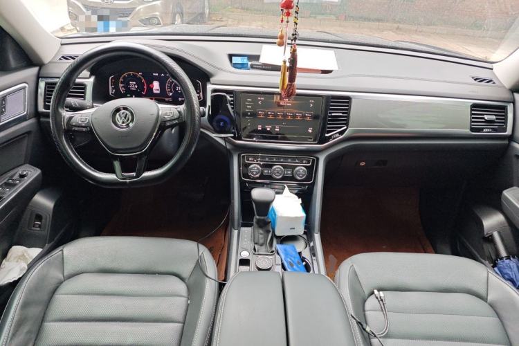 Used Volkswagen Teramont 2020 Revised Version 380TSI Four-Wheel Drive Luxury Edition Center Console