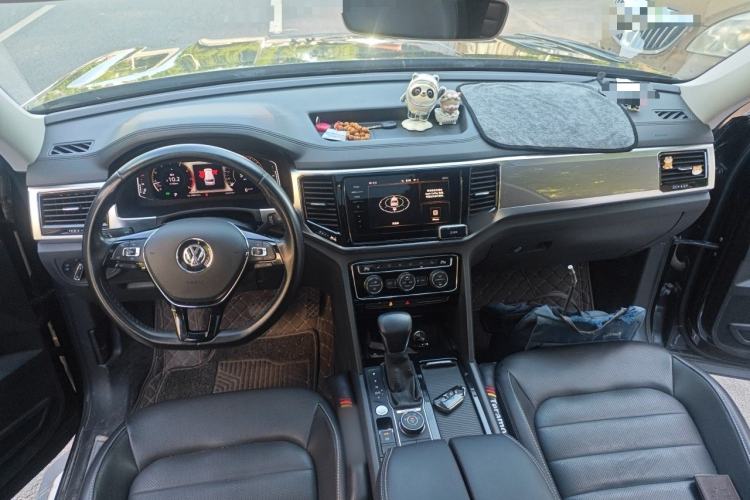 Used Volkswagen Teramont 2020 Revised Version 380TSI Four-Wheel Drive Luxury Edition Center Console