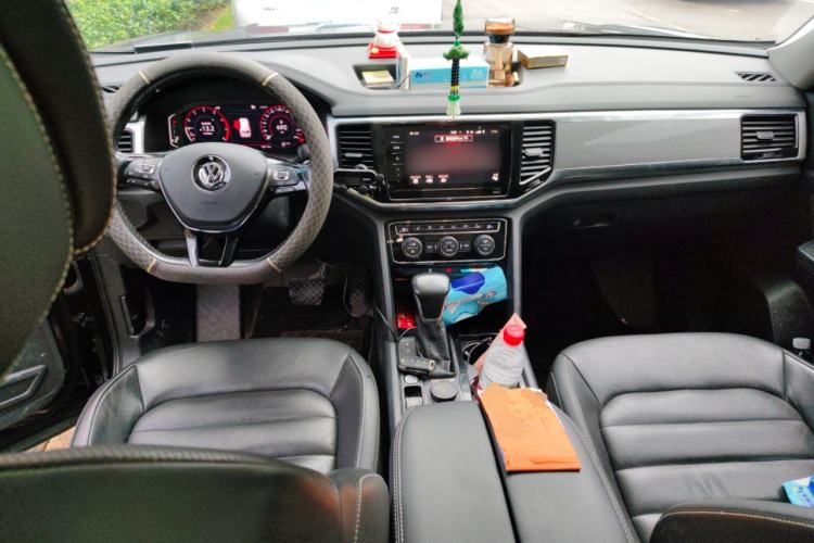 Used Volkswagen Teramont 2020 380TSI Four-Wheel Drive Luxury Version China VI Standard Center Console