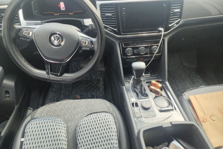 Used Volkswagen Teramont 2020 380TSI Four-Wheel Drive Comfort Edition China VI Standard Center Console