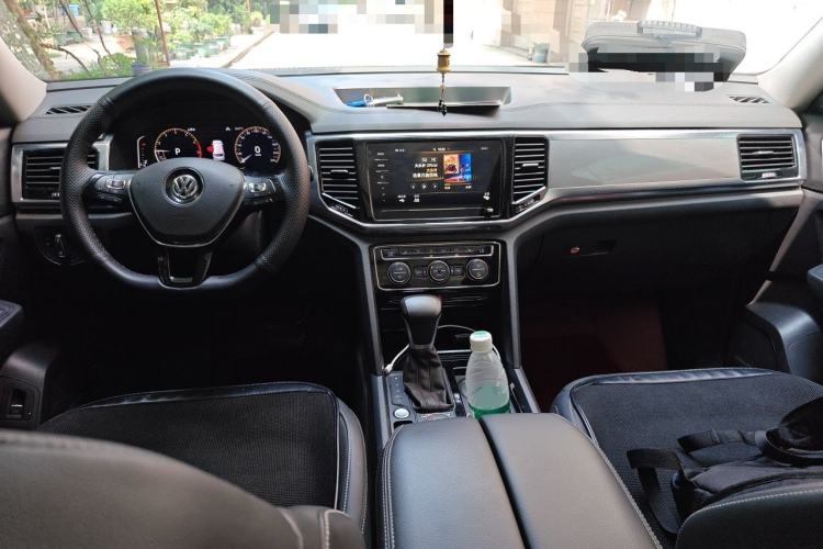 Used Volkswagen Teramont 2020 380TSI Four-Wheel Drive Luxury Version China VI Standard Center Console