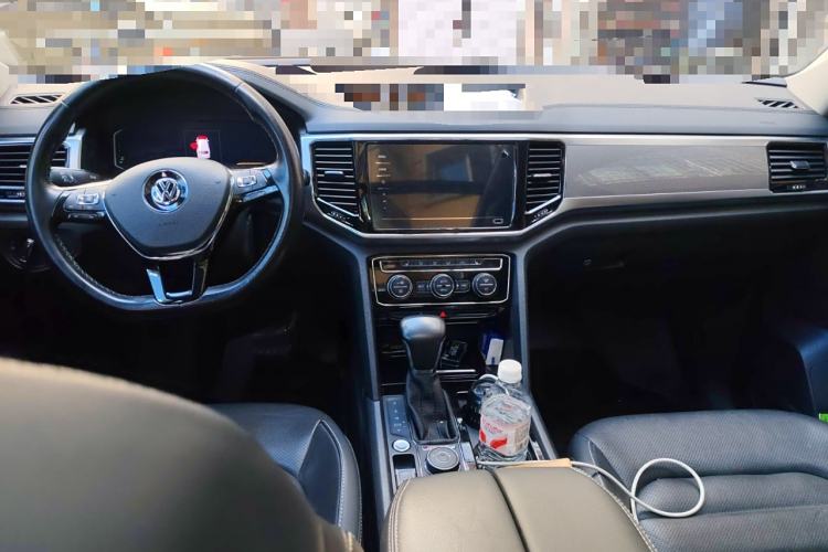 Used Volkswagen Teramont 2020 380TSI Four-Wheel Drive Luxury Version China VI Standard Center Console
