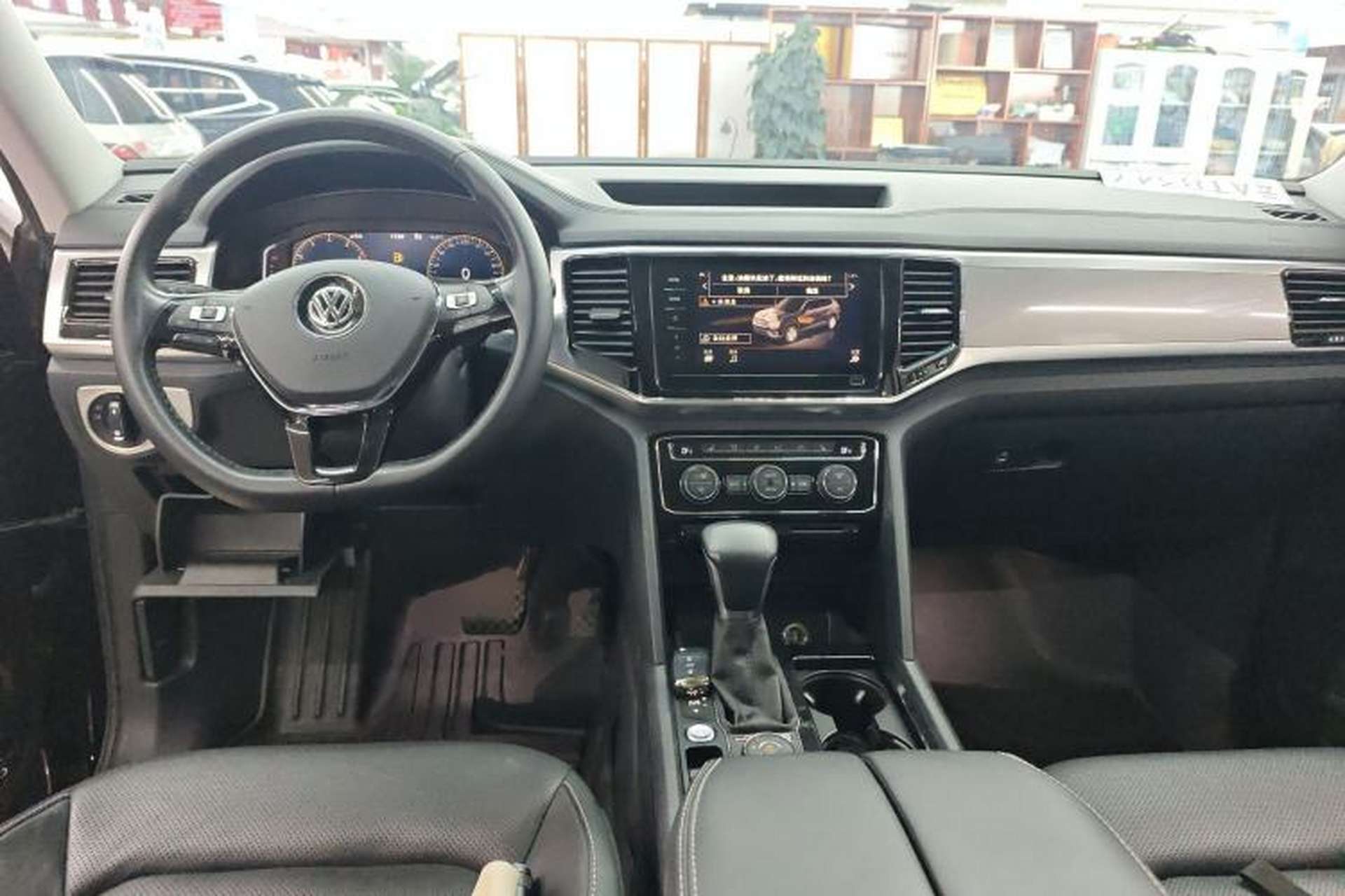 Used Volkswagen Teramont 2020 Revised Version 380TSI Four-Wheel Drive Luxury Edition Center Console