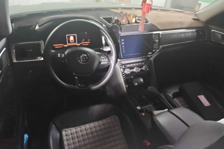 Used Volkswagen Teramont 2020 380TSI Four-Wheel Drive Luxury Version China VI Standard Center Console
