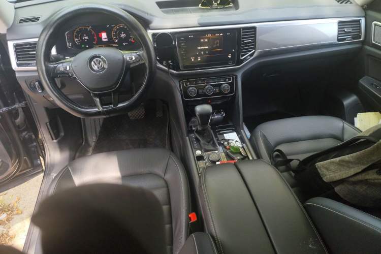 Used Volkswagen Teramont 2020 380TSI Four-Wheel Drive Luxury Version China VI Standard Center Console