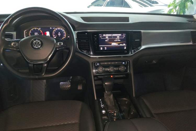 Used Volkswagen Teramont 2020 380TSI Four-Wheel Drive Comfort Edition China VI Standard Center Console
