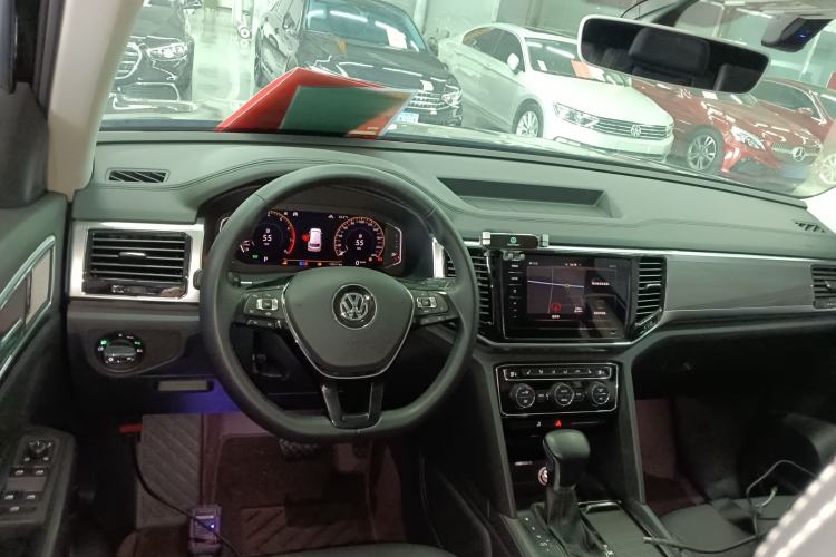 Used Volkswagen Teramont 2020 380TSI Four-Wheel Drive Luxury Version China VI Standard Center Console
