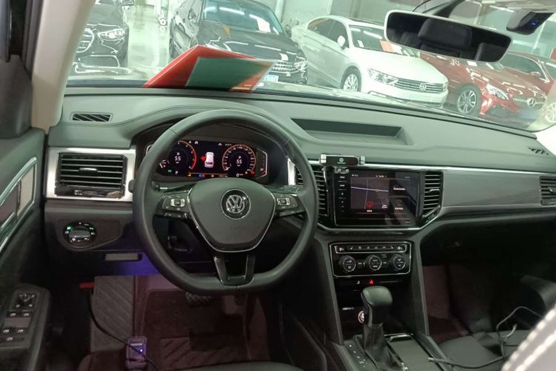 Used Volkswagen Teramont 2020 380TSI Four-Wheel Drive Luxury Version China VI Standard Center Console