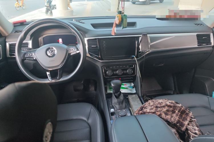 Used Volkswagen Teramont 2020 380TSI Four-Wheel Drive Luxury Version China VI Standard Center Console