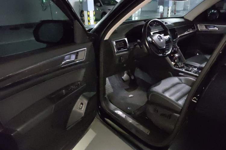 Used Volkswagen Teramont 2020 Revised Version 380TSI Four-Wheel Drive Luxury Edition Driver Seat