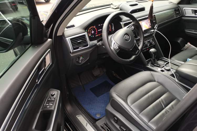 Used Volkswagen Teramont 2020 Revised Version 530 V6 Four-Wheel Drive Luxury Edition Driver Seat