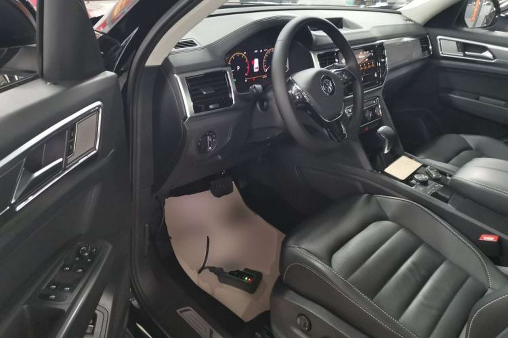 Used Volkswagen Teramont 2020 Revised Version 380TSI Four-Wheel Drive Luxury Edition Driver Seat