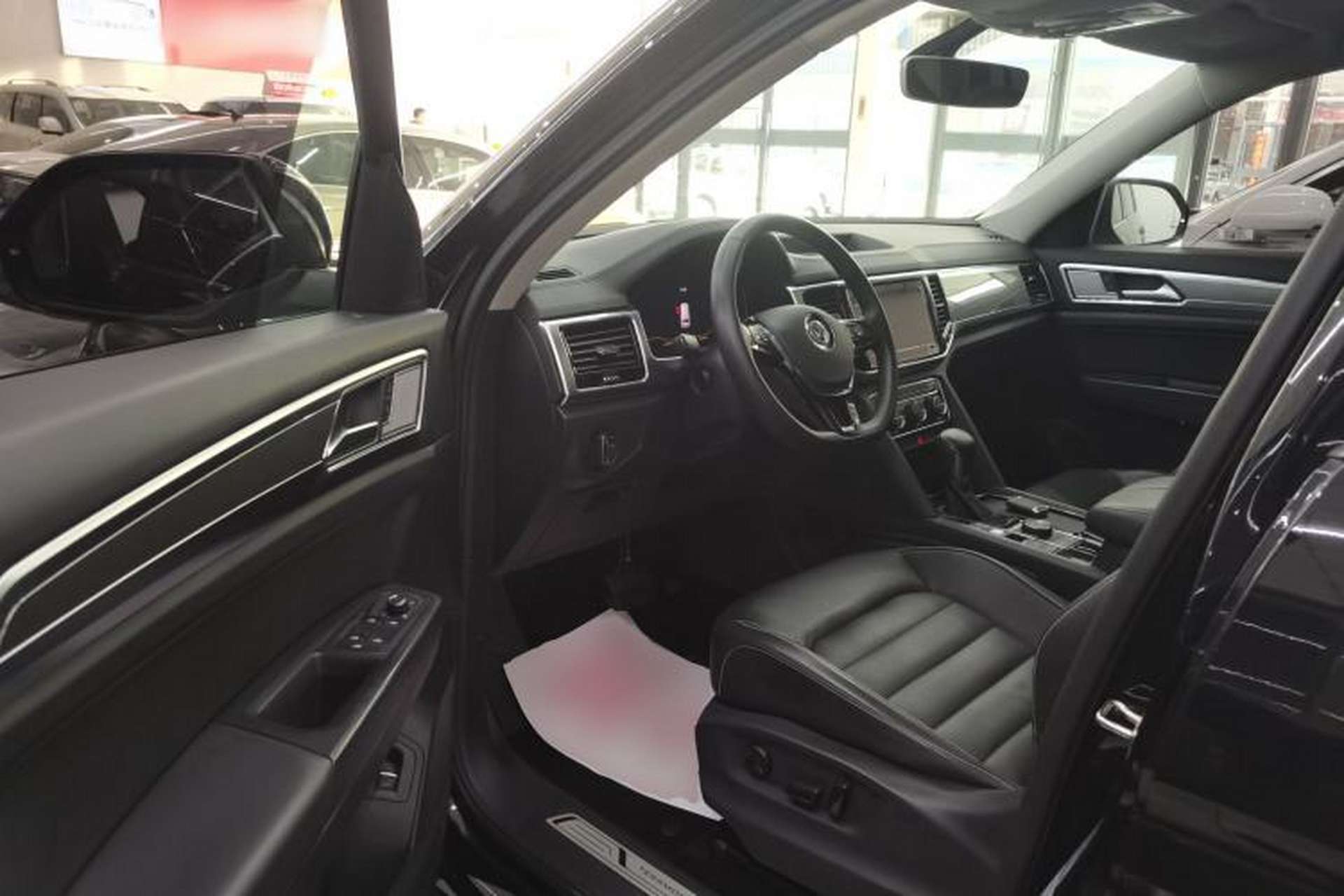 Used Volkswagen Teramont 2020 Revised Version 380TSI Four-Wheel Drive Luxury Edition Driver Seat
