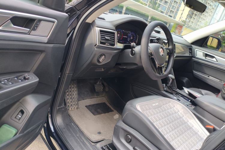 Used Volkswagen Teramont 2020 Revised Version 330TSI Two-Wheel Drive Luxury Edition Driver Seat