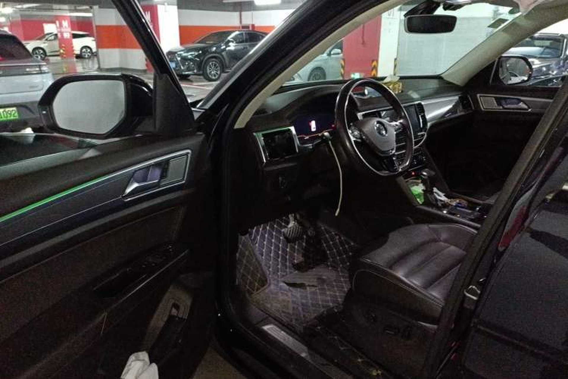 Used Volkswagen Teramont 2020 330TSI Two-Wheel-Drive Luxury Edition China VI Standard Driver Seat