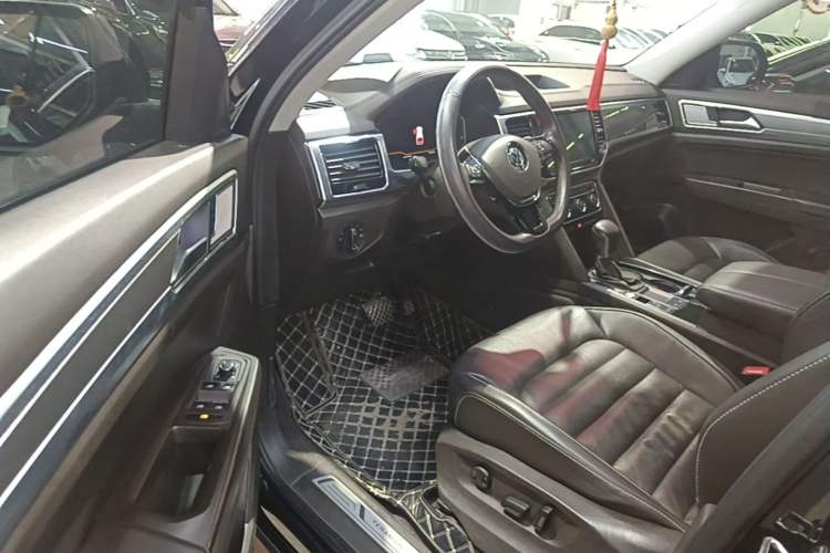 Used Volkswagen Teramont 2020 330TSI Two-Wheel-Drive Luxury Edition China VI Standard Driver Seat