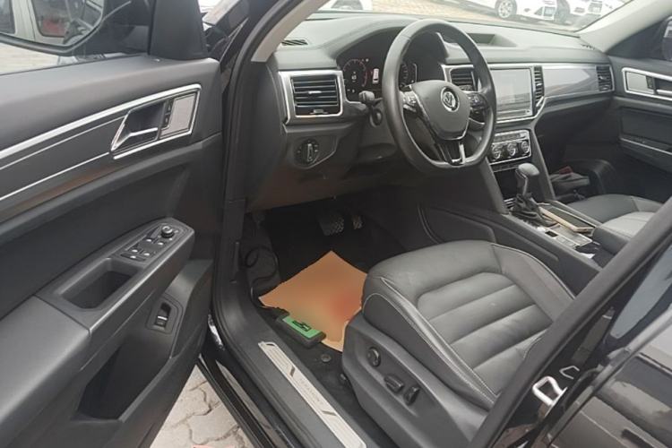 Used Volkswagen Teramont 2020 Revised Version 330TSI Two-Wheel Drive Luxury Edition Driver Seat