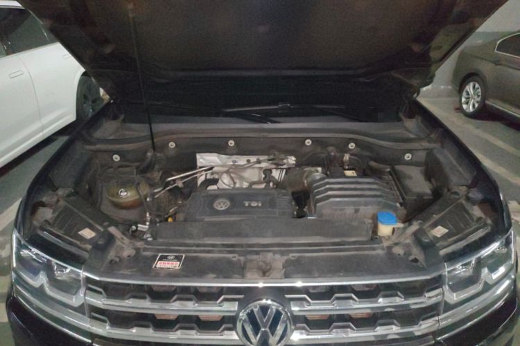 Used Volkswagen Teramont 2020 Revised Version 380TSI Four-Wheel Drive Luxury Edition Engine Bay