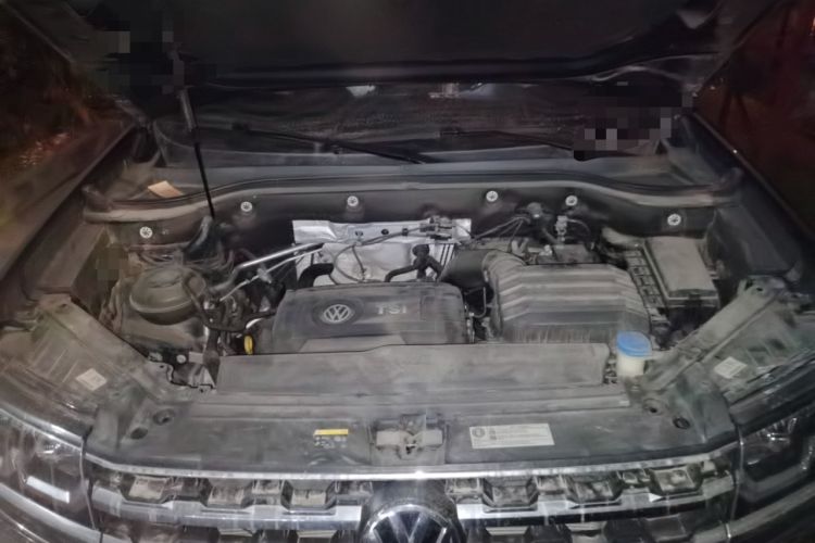 Used Volkswagen Teramont 2020 Revised Version 380TSI Four-Wheel Drive Luxury Edition Engine Bay
