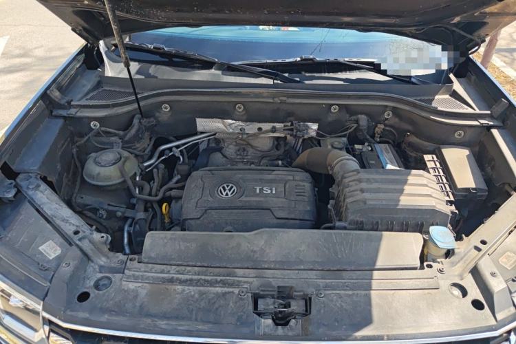 Used Volkswagen Teramont 2020 380TSI Four-Wheel Drive Comfort Edition China VI Standard Engine Bay