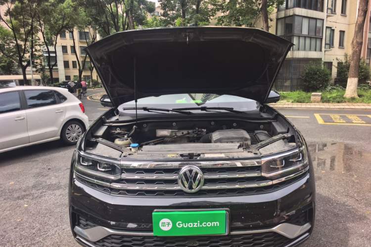 Used Volkswagen Teramont 2020 380TSI Four-Wheel Drive Luxury Version China VI Standard Engine Bay