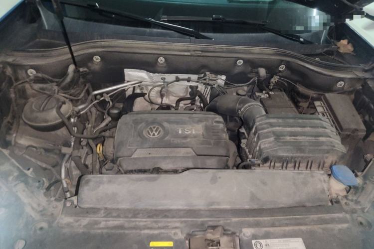 Used Volkswagen Teramont 2020 380TSI Four-Wheel Drive Luxury Version China VI Standard Engine Bay