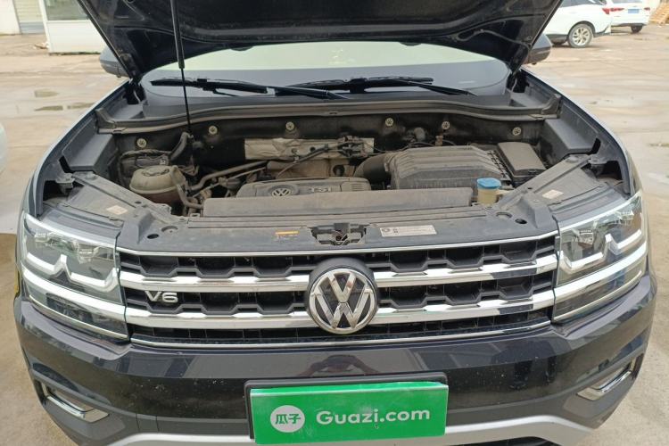 Used Volkswagen Teramont 2020 Revised Version 380TSI Four-Wheel Drive Luxury Edition Engine Bay