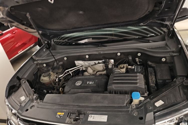 Used Volkswagen Teramont 2020 Revised Version 380TSI Four-Wheel Drive Comfort Edition Engine Bay