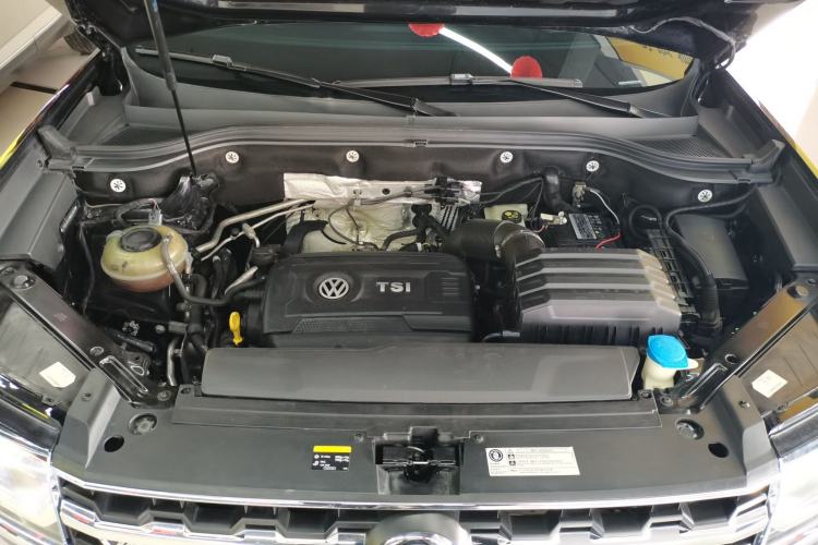 Used Volkswagen Teramont 2020 Revised Version 380TSI Four-Wheel Drive Luxury Edition Engine Bay