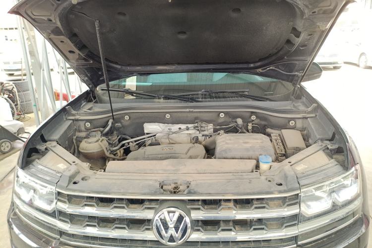 Used Volkswagen Teramont 2020 Revised Version 330TSI Two-Wheel Drive Comfort Edition Engine Bay