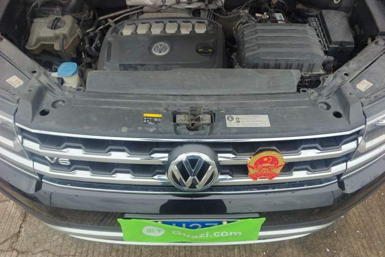 Used Volkswagen Teramont 2020 530 V6 Four-Wheel Drive Luxury Version China VI Standard Engine Bay