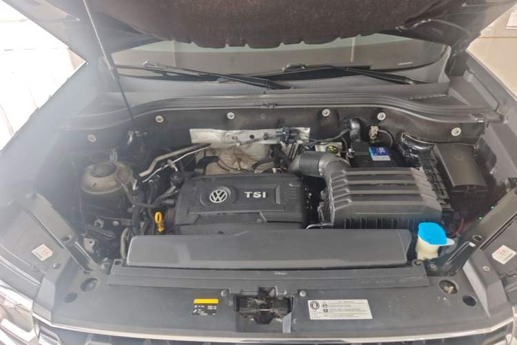 Used Volkswagen Teramont 2020 380TSI Four-Wheel Drive Luxury Version China VI Standard Engine Bay