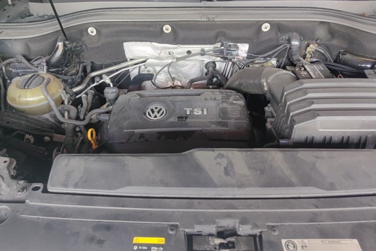 Used Volkswagen Teramont 2020 380TSI Four-Wheel Drive Luxury Version China VI Standard Engine Bay