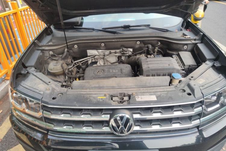 Used Volkswagen Teramont 2020 380TSI Four-Wheel Drive Comfort Edition China VI Standard Engine Bay