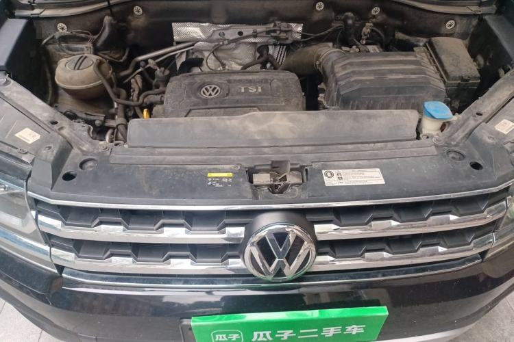 Used Volkswagen Teramont 2020 380TSI Four-Wheel Drive Luxury Version China VI Standard Engine Bay
