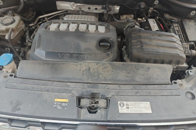 Used Volkswagen Teramont 2020 Revised Version 530 V6 Four-Wheel Drive Luxury Edition Engine Bay
