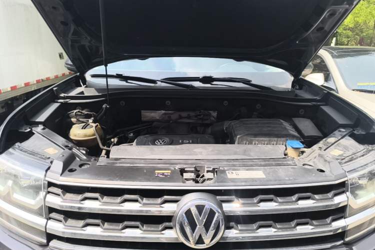 Used Volkswagen Teramont 2020 380TSI Four-Wheel Drive Comfort Edition China VI Standard Engine Bay