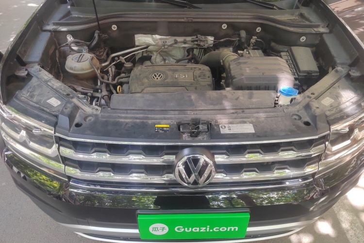 Used Volkswagen Teramont 2020 380TSI Four-Wheel Drive Luxury Version China VI Standard Engine Bay